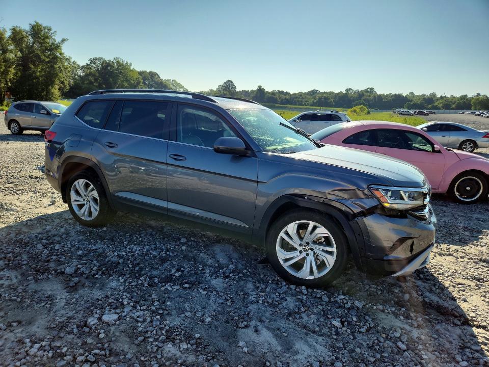 61422756 :رقم المزاد ، 1V2JP2CA5NC533854 vin ، 2022 Volkswagen Atlas مزاد بيع