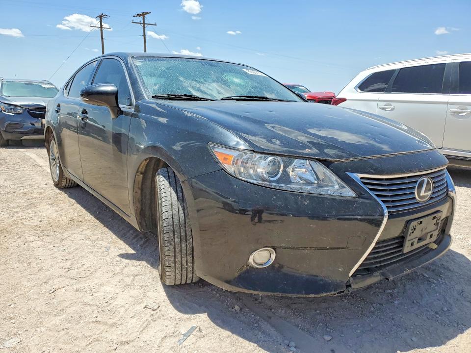 60066526 :رقم المزاد ، JTHBK1GG1F2208931 vin ، 2015 Lexus Es مزاد بيع