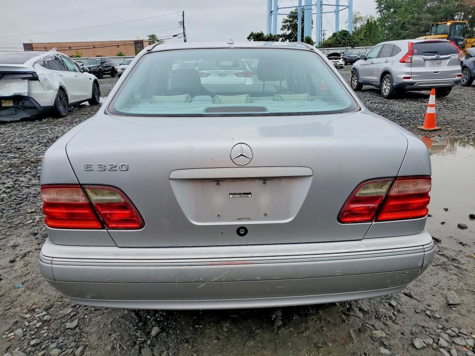 Aukcja sprzedaży 2002 Mercedes-benz E, vin: WDBJF65J92B500803, numer aukcji: 58887636