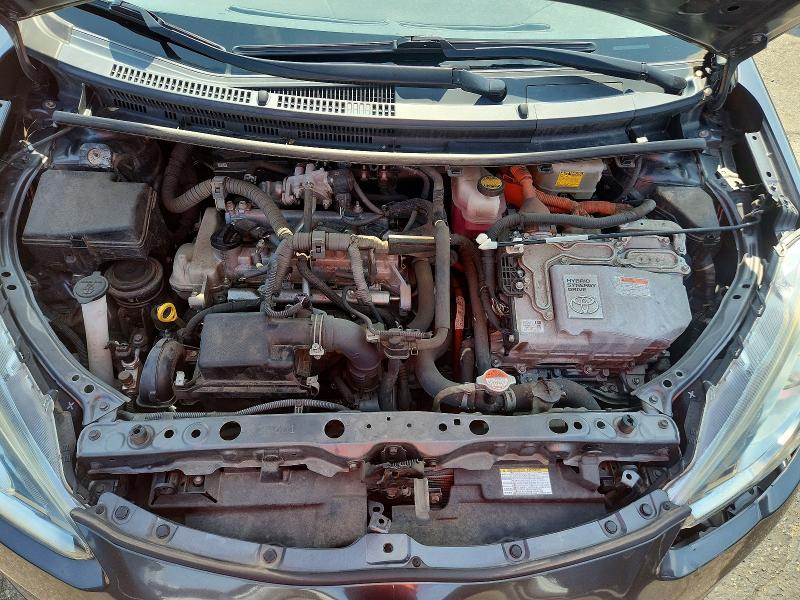 62573296 :رقم المزاد ، JTDKDTB34G1138229 vin ، 2016 Toyota Prius C مزاد بيع