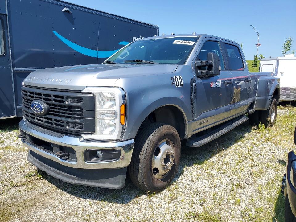 59106606 :رقم المزاد ، 1FT8W3DT1PEC34555 vin ، 2023 Ford F350 مزاد بيع