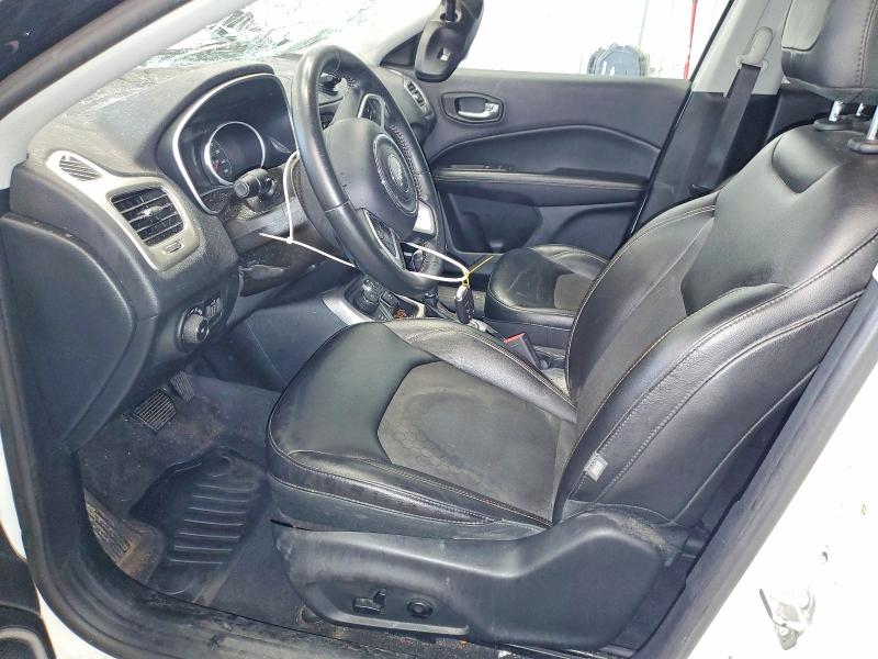 62983086 :رقم المزاد ، 3C4NJDBB4JT241153 vin ، 2018 Jeep Compass مزاد بيع