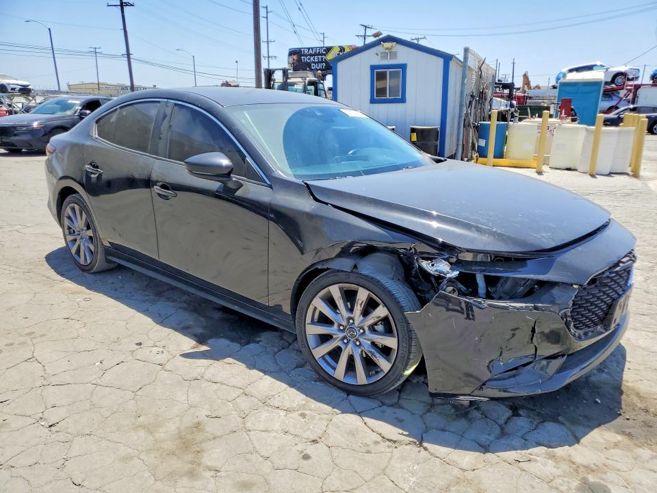 60512956 :رقم المزاد ، 3MZBPADL3KM108897 vin ، 2019 Mazda 3 مزاد بيع