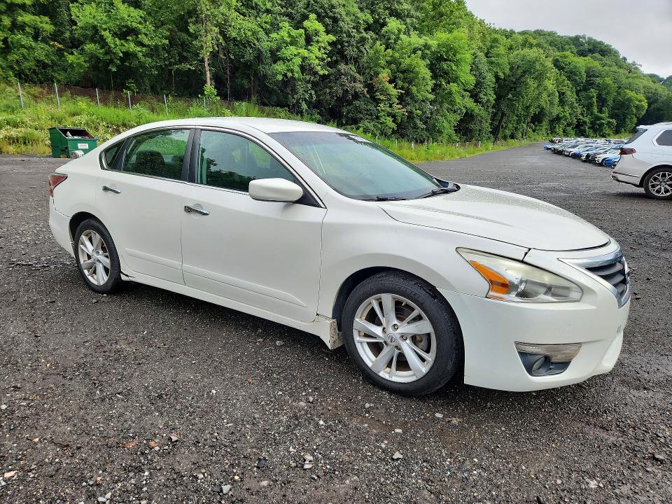 61397556 :رقم المزاد ، 1N4AL3AP5FC497584 vin ، 2015 Nissan Altima مزاد بيع