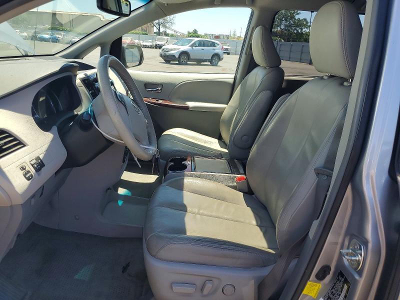 60200276 :رقم المزاد ، 5TDYK3DC2CS276068 vin ، 2012 Toyota Sienna مزاد بيع