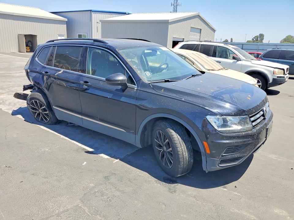 62954386 :رقم المزاد ، 3VV2B7AX6MM064409 vin ، 2021 Volkswagen Tiguan مزاد بيع