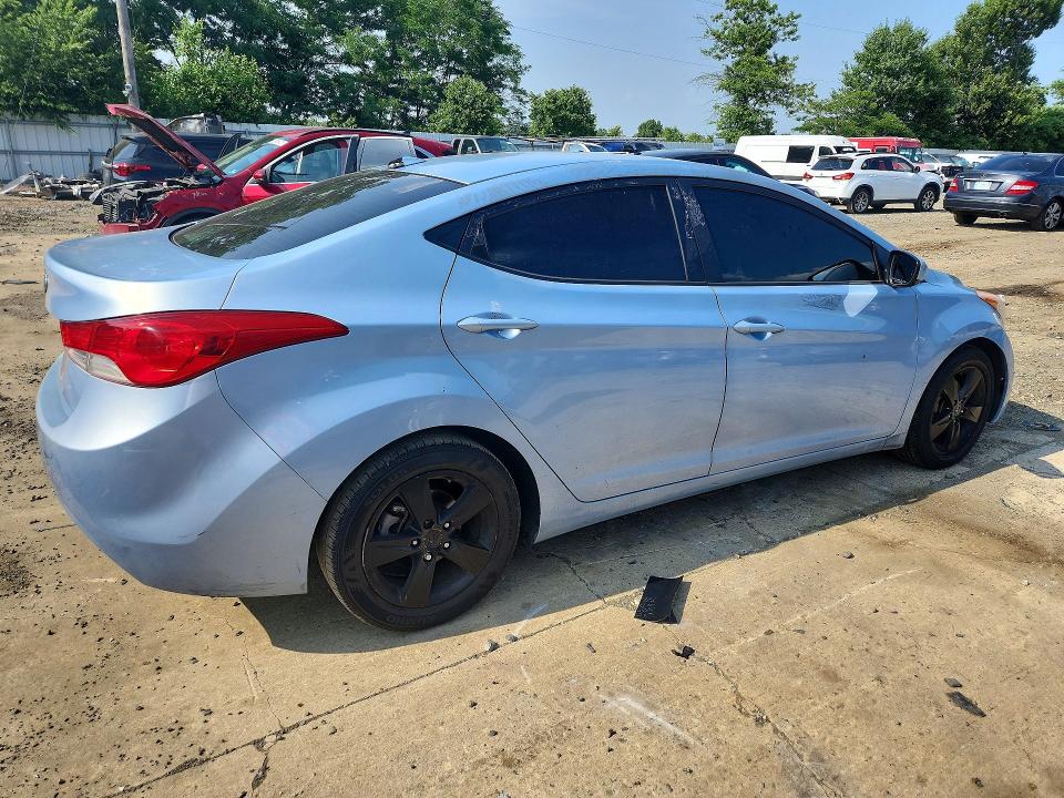 Продаж на аукціоні авто 2011 Hyundai Elantra, vin: KMHDH4AE6BU106181, номер лоту: 85995545
