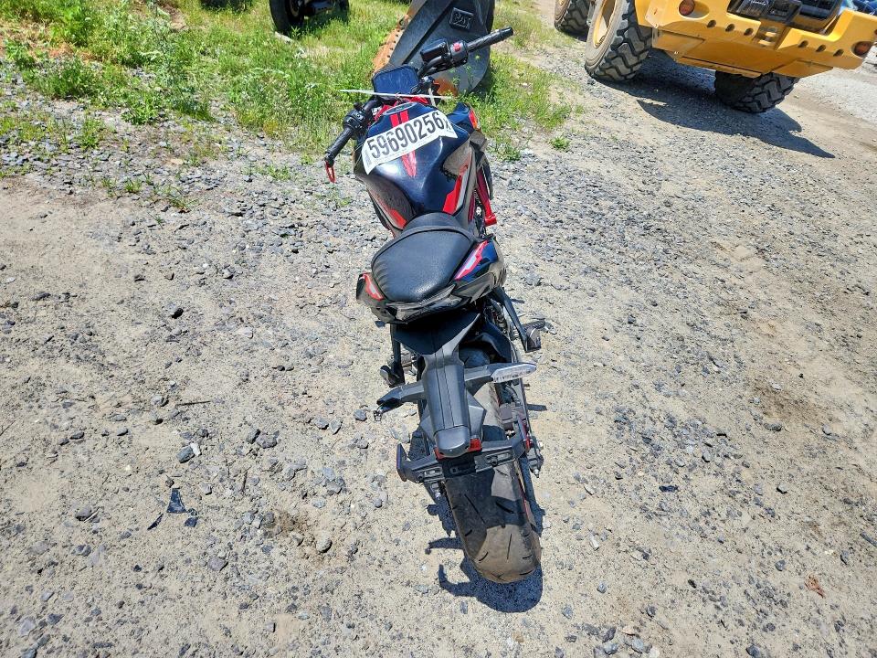 59690256 :رقم المزاد ، ML5EREN15RDAD2564 vin ، 2024 Kawasaki Er650 مزاد بيع