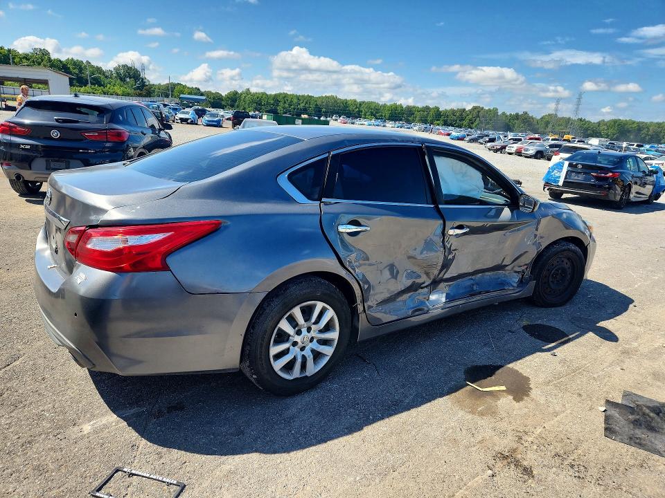 Продажа на аукционе авто 2017 Nissan Altima, vin: 1N4AL3AP9HN357299, номер лота: 61004506