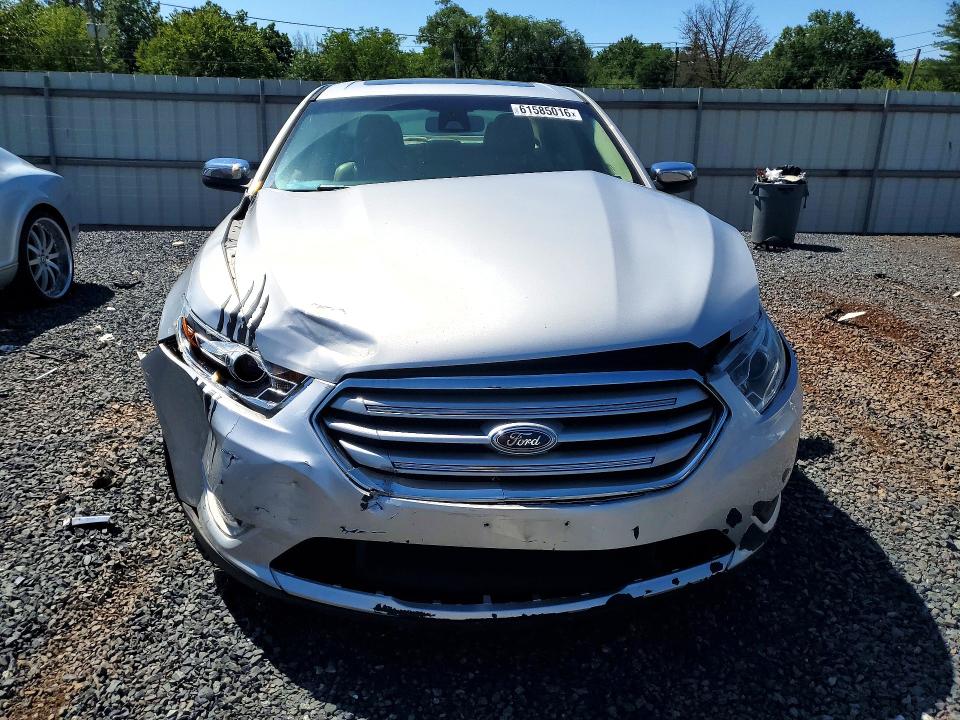 61585016 :رقم المزاد ، 1FAHP2F87KG114519 vin ، 2019 Ford Taurus مزاد بيع