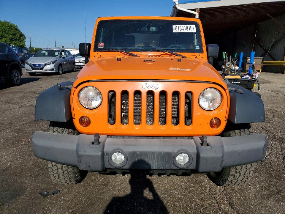 Продажа на аукционе авто 2013 Jeep Wrangler Unlimited, vin: 1C4BJWDG5DL520568, номер лота: 61841916