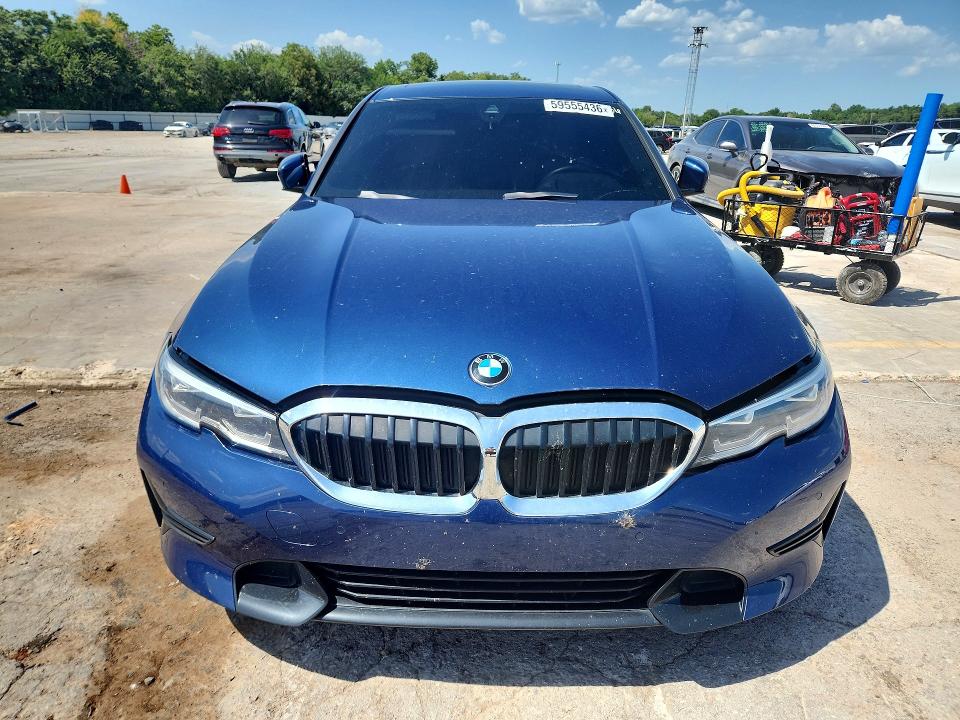 59555436 :رقم المزاد ، 3MW5R1J01M8C12849 vin ، 2021 Bmw 330i مزاد بيع
