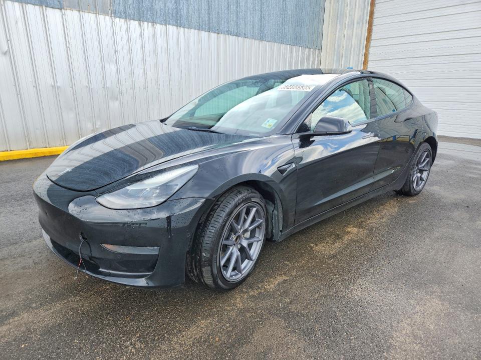 60488536 :رقم المزاد ، 5YJ3E1EA9NF187673 vin ، 2022 Tesla Model 3 مزاد بيع