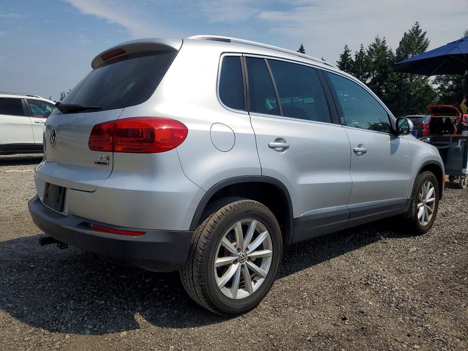 Auction sale of the 2017 Volkswagen Tiguan, vin: WVGSV7AX3HW513519, lot number: 61971816