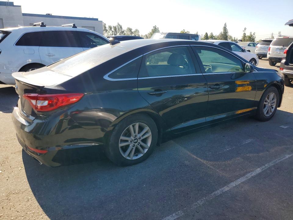 2015 Hyundai Sonata მანქანა იყიდება აუქციონზე, vin: 5NPE24AF2FH204580, აუქციონის ნომერი: 60461126