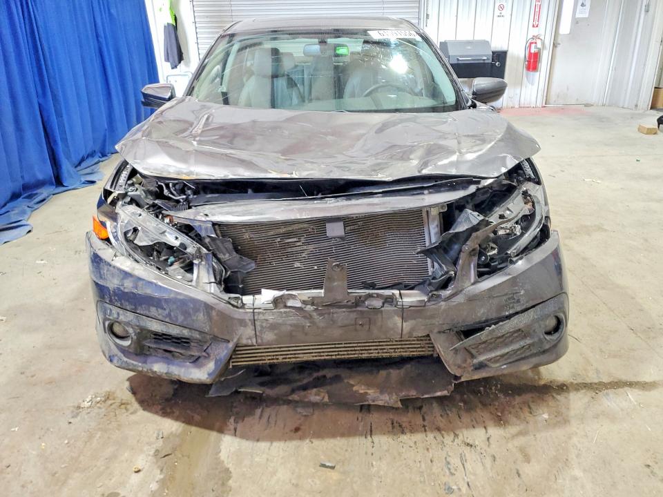 Продажа на аукционе авто 2018 Honda Civic, vin: JHMFC1F71JX026433, номер лота: 61591556