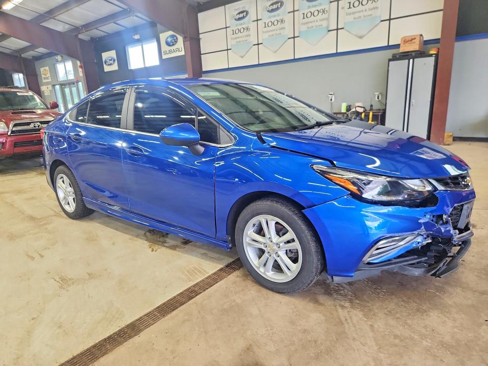 2017 Chevrolet Cruze მანქანა იყიდება აუქციონზე, vin: 1G1BE5SM7H7218598, აუქციონის ნომერი: 63357546