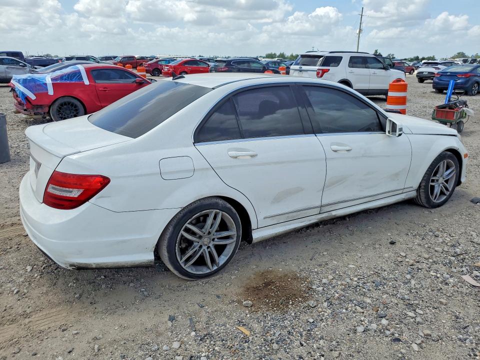 62516396 :رقم المزاد ، WDDGF4HB4DG095496 vin ، 2013 Mercedes-benz C مزاد بيع