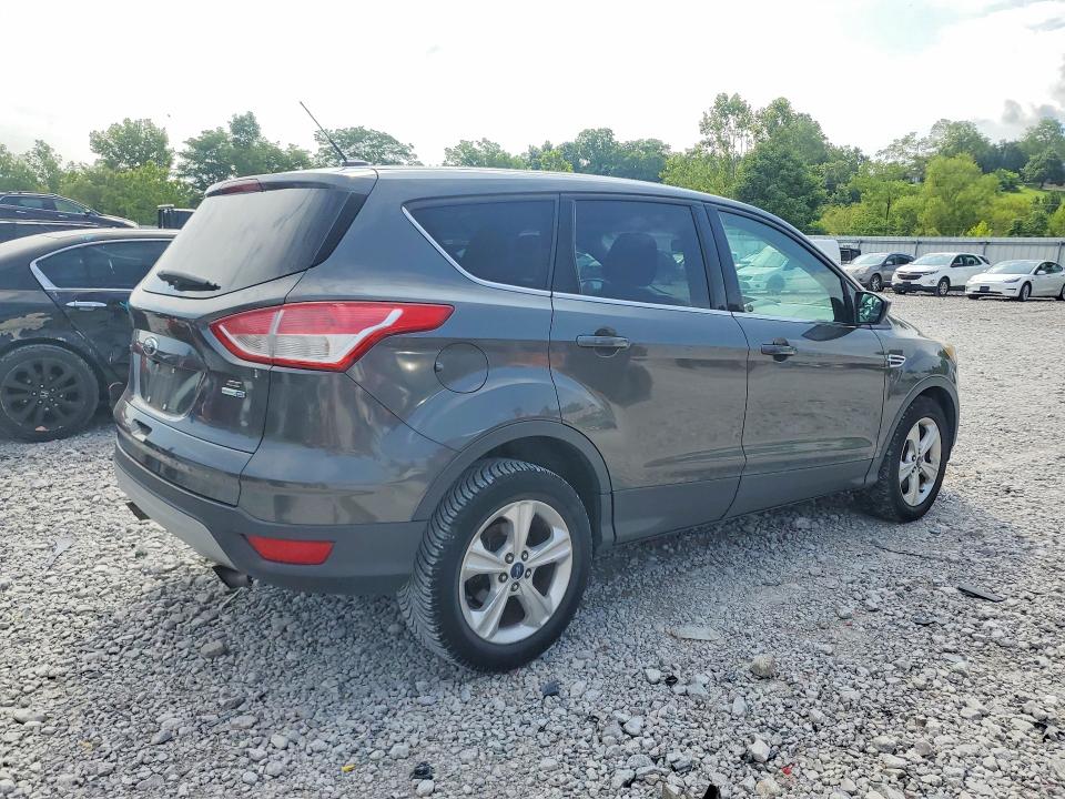 2015 Ford Escape მანქანა იყიდება აუქციონზე, vin: 1FMCU9G97FUB82125, აუქციონის ნომერი: 60418696