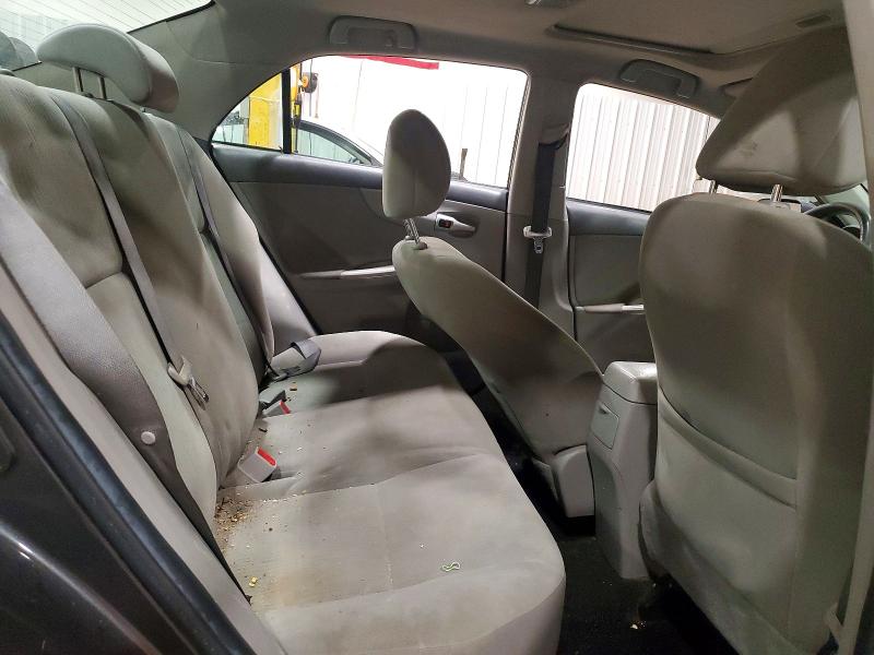 61175106 :رقم المزاد ، 2T1BU4EE2AC506414 vin ، 2010 Toyota Corolla مزاد بيع