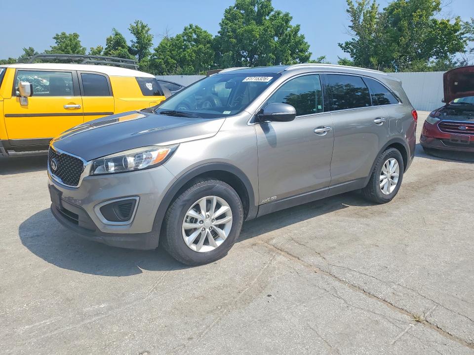 2017 Kia Sorento მანქანა იყიდება აუქციონზე, vin: 5XYPGDA50HG227562, აუქციონის ნომერი: 61715326