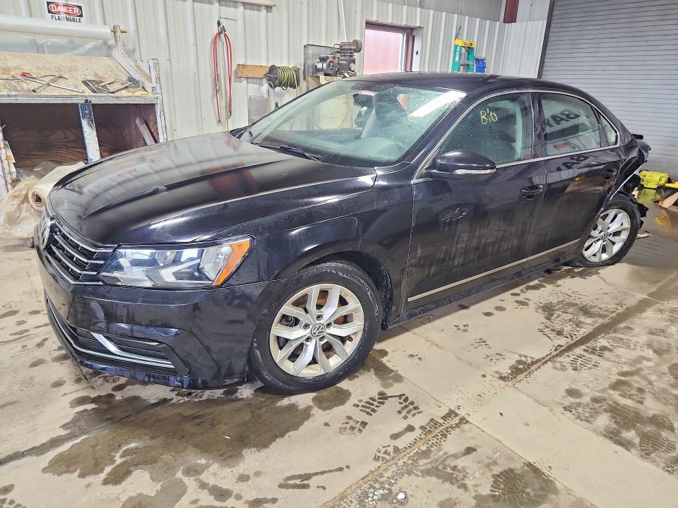 2017 Volkswagen Passat მანქანა იყიდება აუქციონზე, vin: 1VWAT7A39HC029775, აუქციონის ნომერი: 62231656