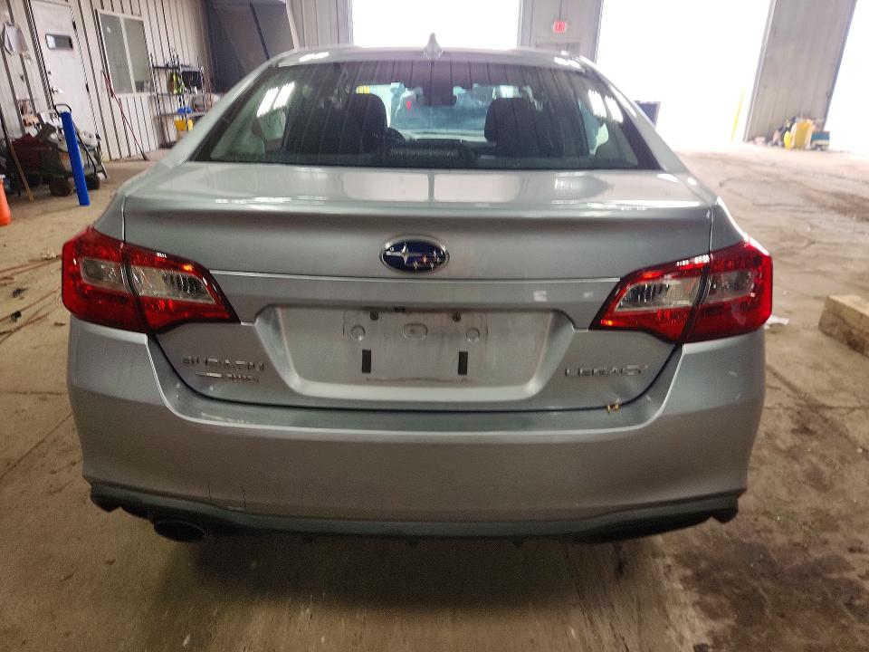 61373716 :رقم المزاد ، 4S3BNAF60K3005616 vin ، 2019 Subaru Legacy مزاد بيع