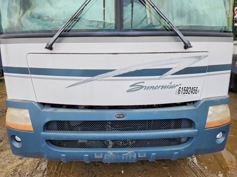 Продаж на аукціоні авто 2003 Winnebago Suncruiser, vin: 5B4MP67G533366452, номер лоту: 61592456