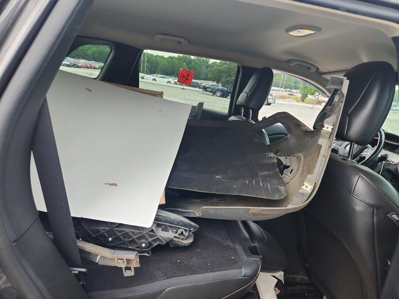 59121466 :رقم المزاد ، 1C4PJMBX9JD609904 vin ، 2018 Jeep Cherokee مزاد بيع