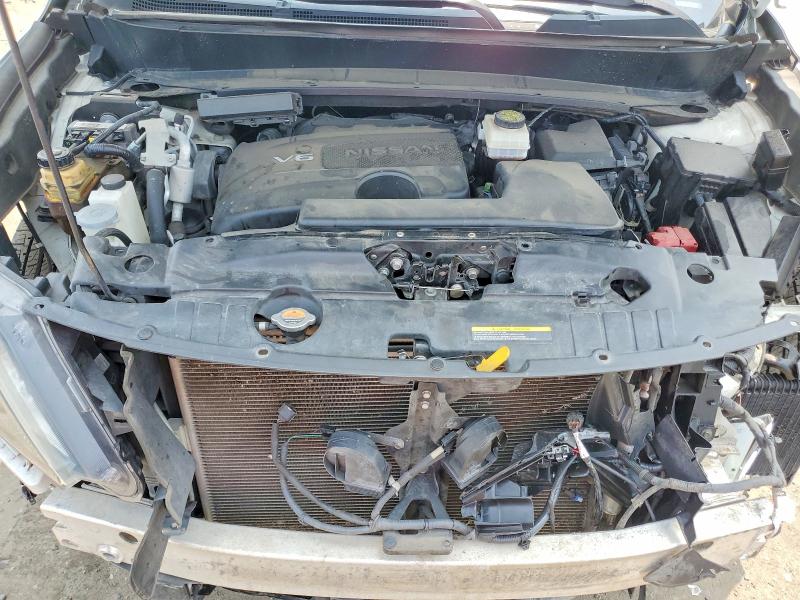 61447306 :رقم المزاد ، 5N1DR2MM8HC692952 vin ، 2017 Nissan Pathfinder مزاد بيع