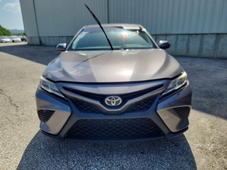 2020 Toyota Camry მანქანა იყიდება აუქციონზე, vin: 4T1G11AK8LU884103, აუქციონის ნომერი: 59580186