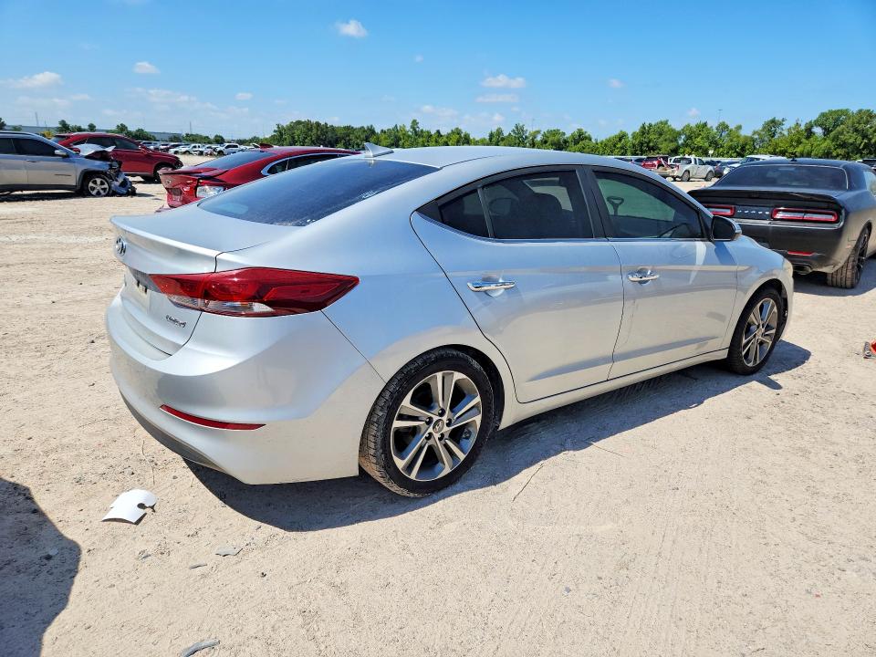 2017 Hyundai Elantra მანქანა იყიდება აუქციონზე, vin: KMHD84LF4HU260208, აუქციონის ნომერი: 62479356