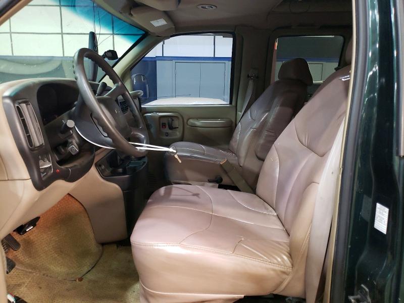61397526 :رقم المزاد ، 1GBFG15W721164727 vin ، 2002 Chevrolet Express G1500 مزاد بيع