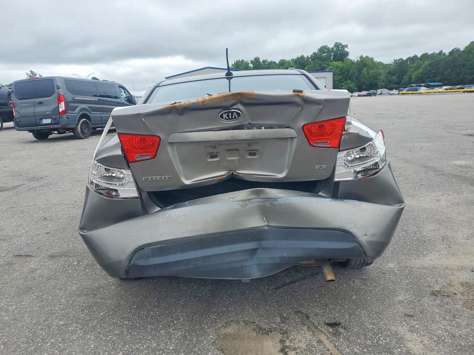 2010 Kia Forte მანქანა იყიდება აუქციონზე, vin: KNAFU4A28A5173577, აუქციონის ნომერი: 62326486