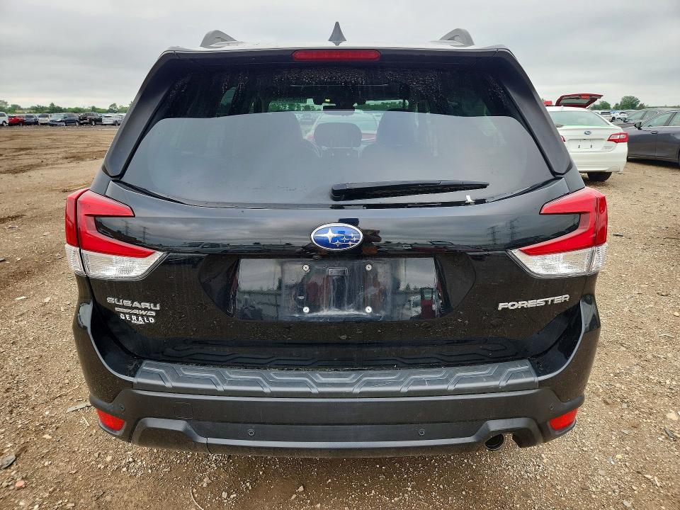 62820176 :رقم المزاد ، JF2SKAUC4MH575112 vin ، 2021 Subaru Forester مزاد بيع