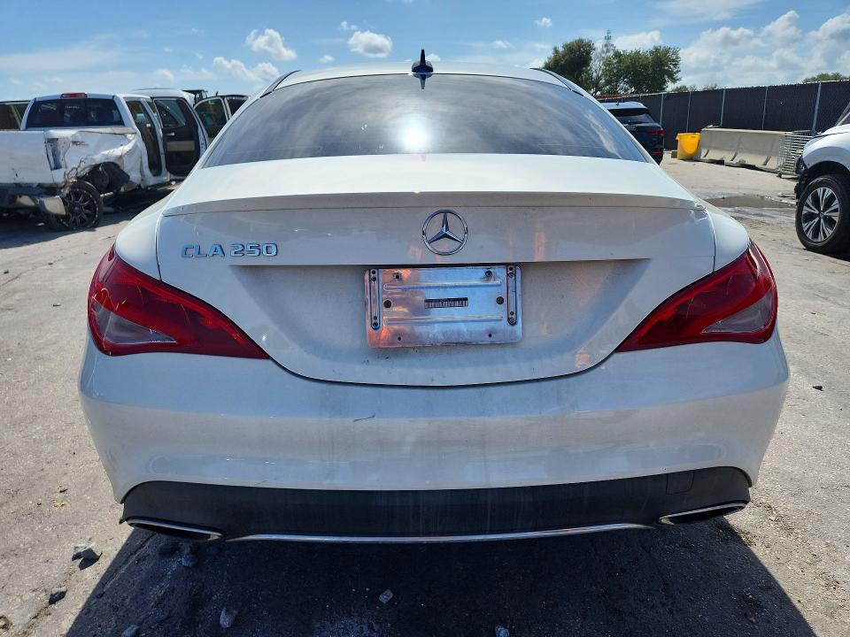 2018 Mercedes-benz Cla მანქანა იყიდება აუქციონზე, vin: WDDSJ4EB7JN592613, აუქციონის ნომერი: 61125236