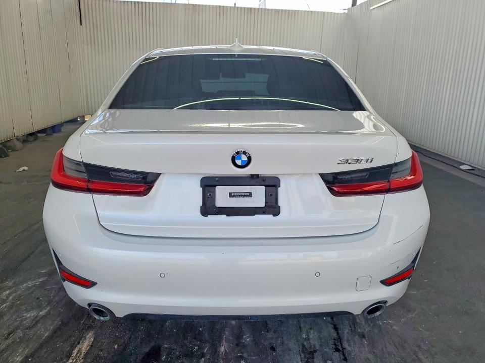 60959696 :رقم المزاد ، 3MW5R1J07M8C11527 vin ، 2021 Bmw 330i مزاد بيع
