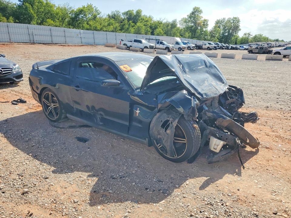 62046166 :رقم المزاد ، 1ZVBP8AM5B5103132 vin ، 2011 Ford Mustang مزاد بيع