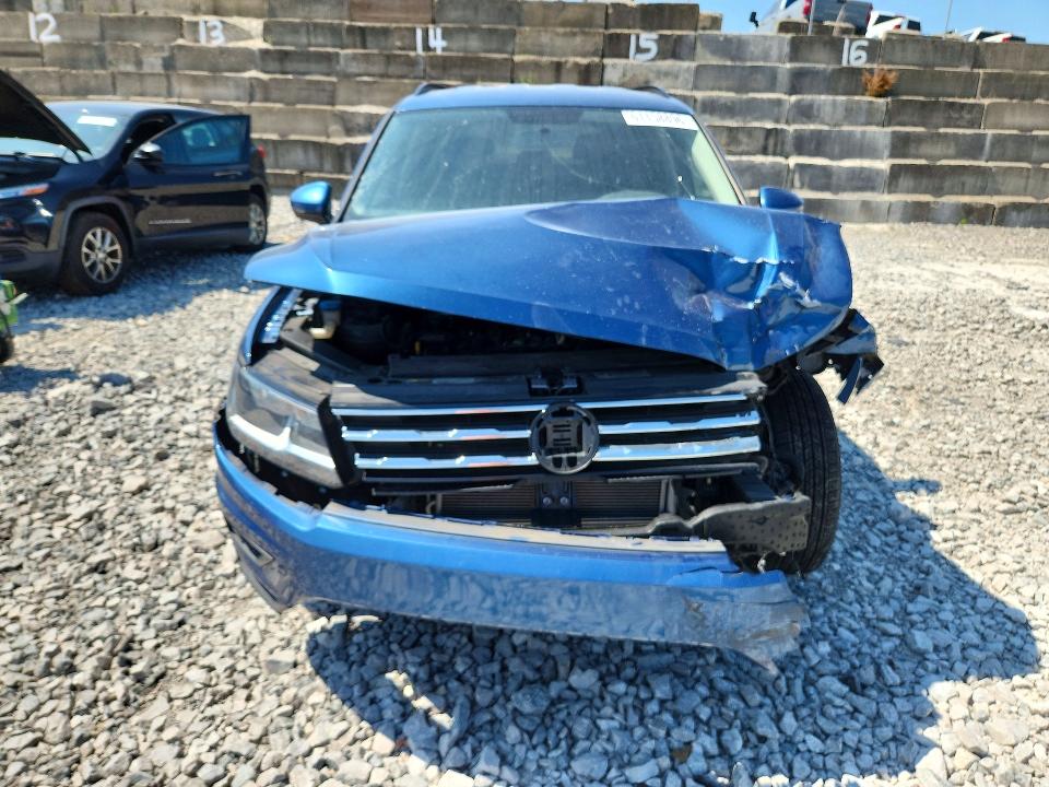 Продажа на аукционе авто 2019 Volkswagen Tiguan, vin: 3VV0B7AX1KM063382, номер лота: 61158896