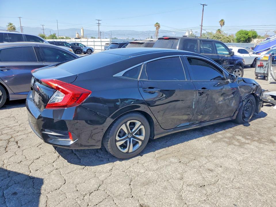 Продаж на аукціоні авто 2018 Honda Civic, vin: 2HGFC2F56JH540001, номер лоту: 63202186