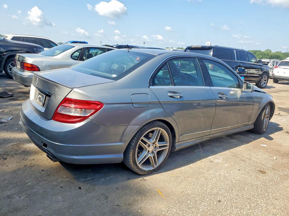 59856286 :رقم المزاد ، WDDGF5EB7AR090819 vin ، 2010 Mercedes-benz C-class مزاد بيع