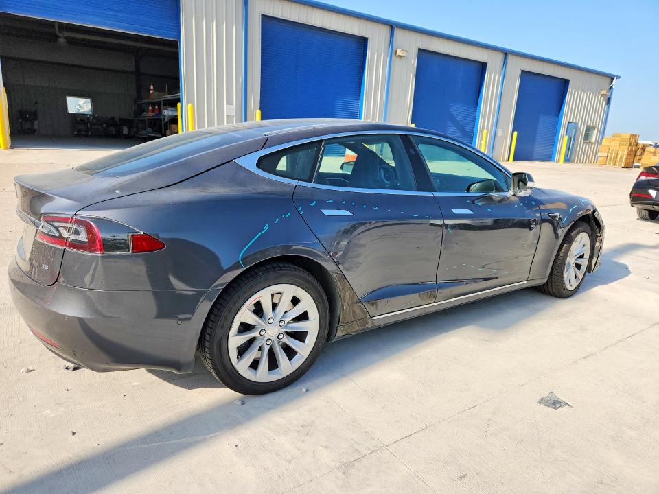 Aukcja sprzedaży 2016 Tesla Model S, vin: 5YJSA1E16GF171523, numer aukcji: 61872106