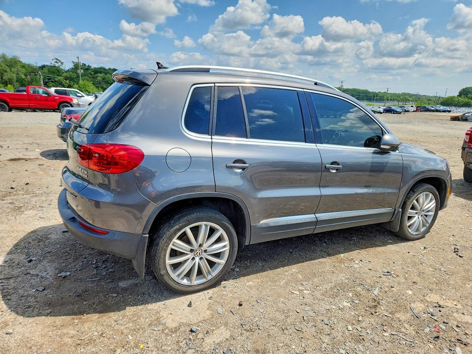 Продажа на аукционе авто 2015 Volkswagen Tiguan, vin: WVGBV7AX5FW603252, номер лота: 63012306