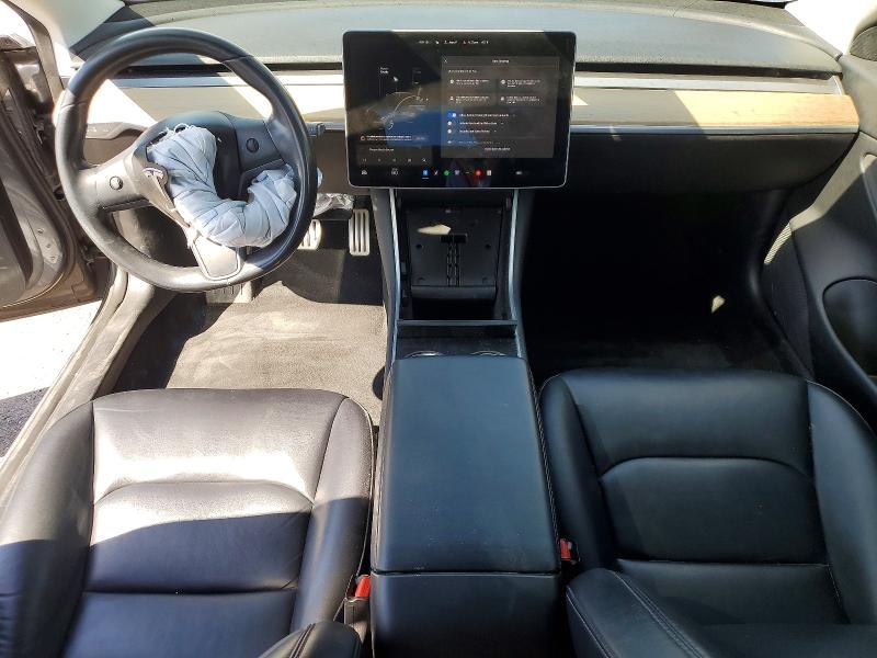 61928696 :رقم المزاد ، 5YJ3E1EB7JF151418 vin ، 2018 Tesla Model 3 مزاد بيع