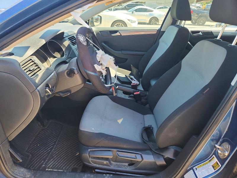 60763906 :رقم المزاد ، 3VW2B7AJ1HM288670 vin ، 2017 Volkswagen Jetta مزاد بيع