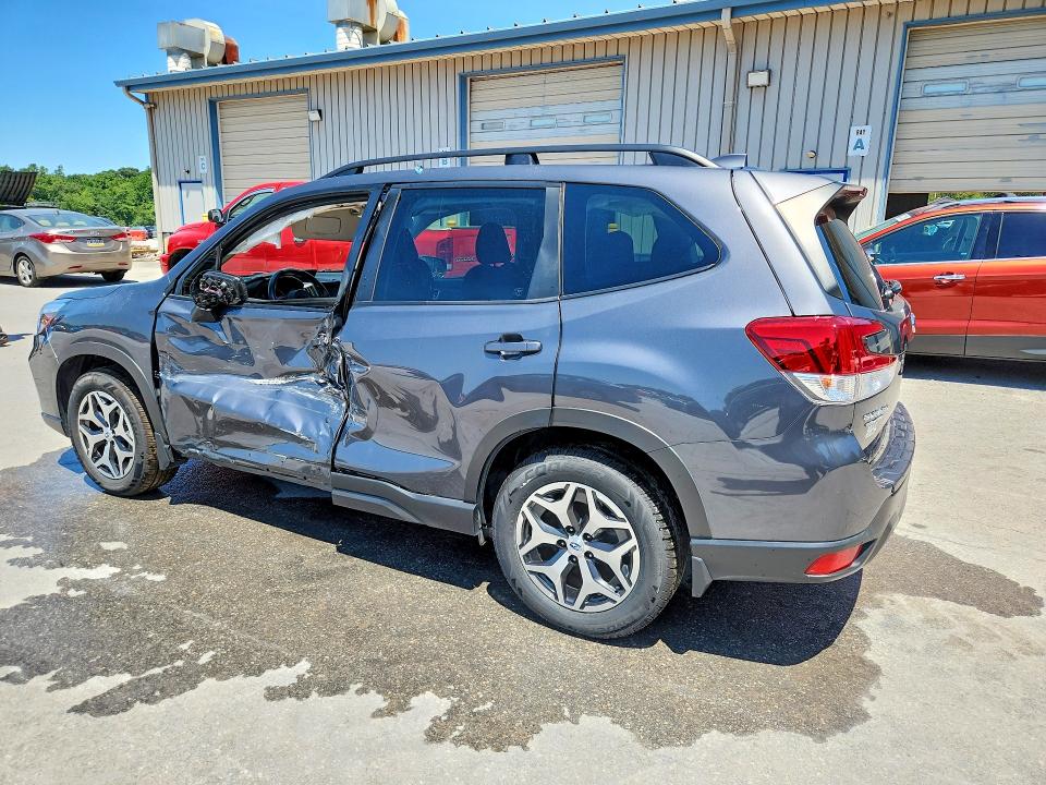 60852736 :رقم المزاد ، JF2SKAJC7LH455873 vin ، 2020 Subaru Forester مزاد بيع