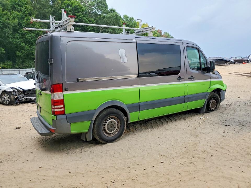 59085596 :رقم المزاد ، WD3PE7CC4E5843296 vin ، 2014 Mercedes-benz Sprinter مزاد بيع