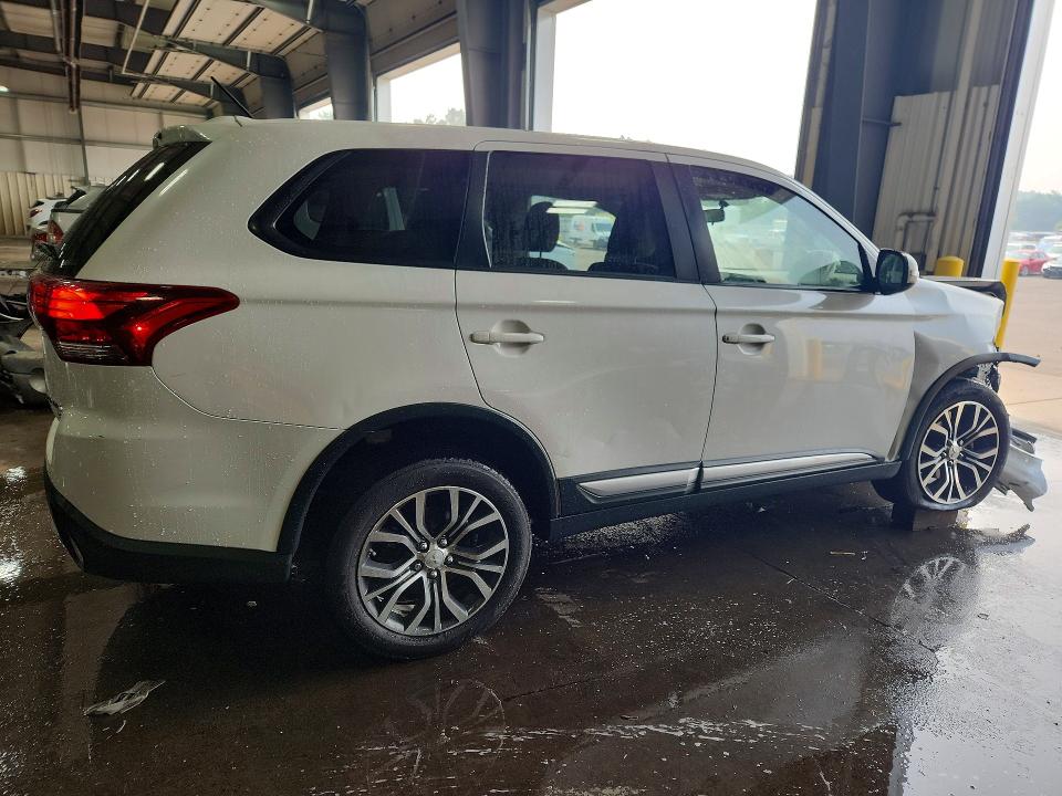2016 Mitsubishi Outlander მანქანა იყიდება აუქციონზე, vin: JA4AZ3A32GZ022683, აუქციონის ნომერი: 61197216