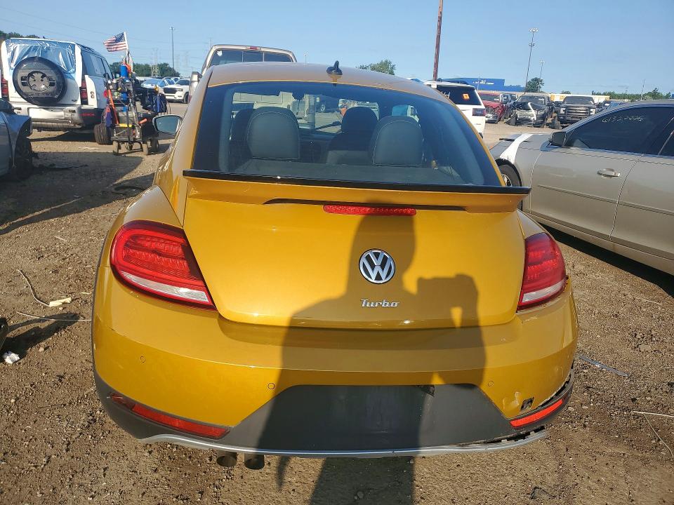 Продажа на аукционе авто 2016 Volkswagen Beetle, vin: 3VWS17AT4GM634276, номер лота: 61924896