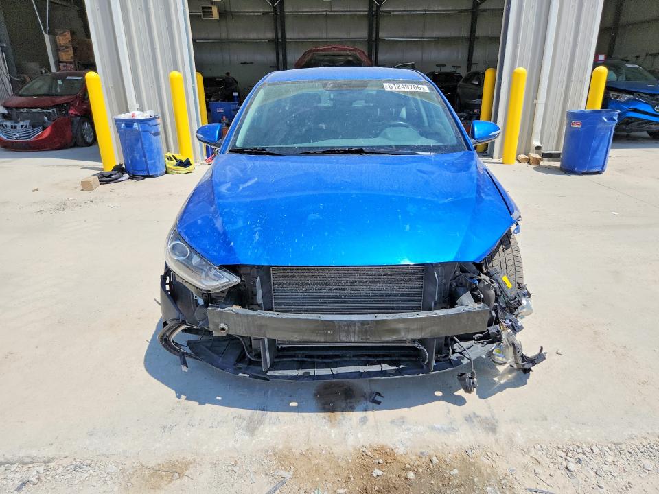 2017 Hyundai Elantra მანქანა იყიდება აუქციონზე, vin: KMHD84LF9HU267137, აუქციონის ნომერი: 61249706
